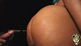 Doggy style with big booty ebony babe gets pounded