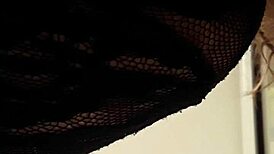 Kaydis Engages In Dirty Talk