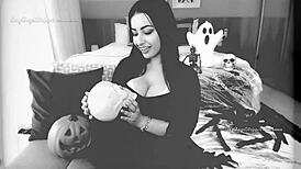 virtual pov sex with morticia addams cosplay: doggystyle, riding, cum in mouth