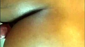 fodendo e gozando dentro da buceta e cu da puta