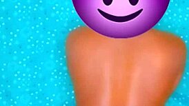 Megan's knees challenge in an exciting contest game