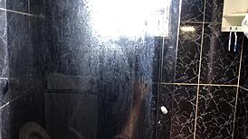 i fuked my freinds aunt in the bathrom, shes a hott latina blonde teen