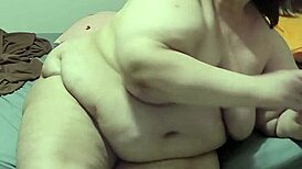 Coolmarina abuela gorda se satisface sola en auto 😜