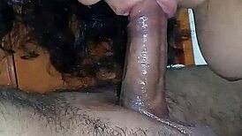 amateur girl performs deep throat and swallows everything