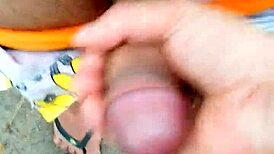 Hey there, wanna join us for a quick punhetinha session tonight with friends?