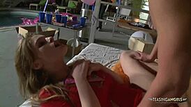 man, i luv watchin kinky sluts gettin wet!