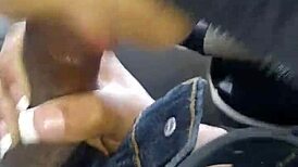 Bomb blowjob turns into deepthroat sucking