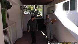 ककॉल्ड बॉयफ्रेंड देखे एले को बीबीसी से जोरदार चुदाई लेते!