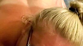 Hotassunicorn gets a facial cumshot 😏