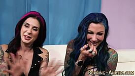 Feeling the passion as the alt emo lesbian gets eaten out