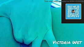 Victoria Wet Goes Wild Masturbating in Solarium!