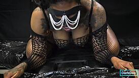 Dark Dea, how do you suck that big white cock so good?