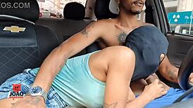 Ebony Prostitute Sucks Stranger In Car And Leaves