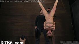 These sexy slaves strip down in a tiny cage, so hot! 😍