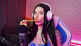 honey haze, got any asmr tricks with that ponytail?