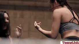 Hot brunette babe uses strap on to fuck asian's pussy, with toys and kissing 😘💋