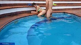 Stepsister Gives Pool Oral And Gets Fucked