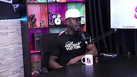 Woman Reveals Son's Porn and Funk Career to His Mother - Jefao Oficial