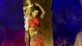 See an Indian dancers sensuality in a softcore video