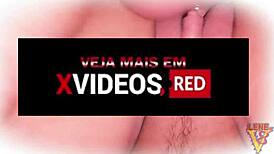 pastor vai pregar de porta em porta e cai em tenta��o ao ver lenev8