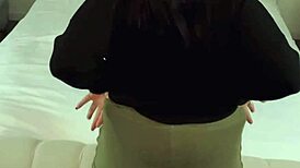 Watchlana Licious Feels Intense Pleasure Squirting on the Bed