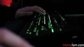 Gaming stepbro gives his joystick to kenzie madison in fantasy fetish