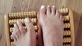 casual foot massage for barefoot fetish