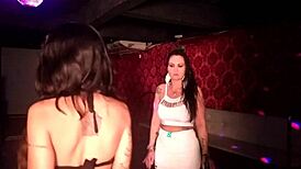 quando uma mulher quer transar ela consegue, e essa milf vestida de homem fodeu com creampie anal