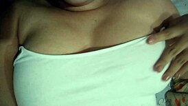 Latina Colombian Guides Masturbation and Cumshot in Spanish. Follow her instructions.