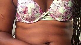 Naejaexx plays with dildo in public outdoor spot