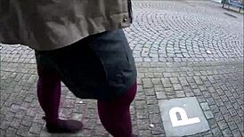 wearing pantyhose outdoors in public places