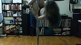 I's stripping for you, ripping my clothes off, big ass bouncing