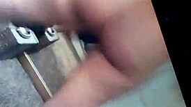 autumn george shakes her ass on webcam