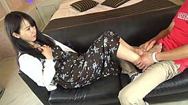 Minano Ki's Hairless Pussy in 69