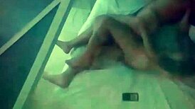 Safadinho-rj estreando no xv�deos no melhor estilo da putaria comendo o cuzinho da morena e fazendo ela gemer alto