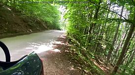 I fuck my huge boobs girlfriend in the car and cum on her ass