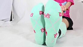 Look at this RESTRAINED WOMAN TICKLING SOLE!