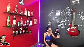 Ninfetinha Pansexual Sits Nicely On Dick For Orgasm 😍