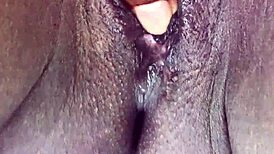 mouilles bien cette foufoune with ebony teen fingering