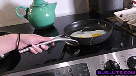 bj 21yo slut loves sucking stiff dick while stroking it 😈