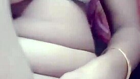 This horny college girl masturbates home alone. Real homemade sex! 😉