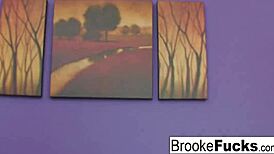 Brooke gets hardcore fucked on the massage table with cumshot 😈