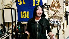 sexy man shows cosplay skills 😎