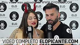 Sara Blonde sucks on creamy banana