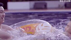 Wow, dive into Bangkok gay club action!