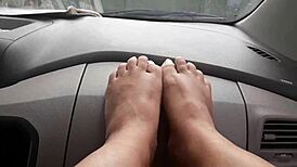 Paty Bumbum Doing Foot Fetish Worship