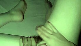 Meu Marido Esfrega Minha Bucetinha Molhada Até Gozar