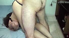 Mi amiga, solo un dedo? No aguanté y se la metí toda!