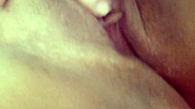 Novinha's Wet Pussy Dripping!