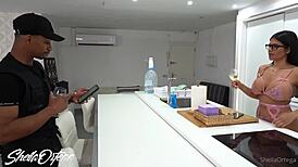 Latina sheila ortega blows real bbc cock in kitchen